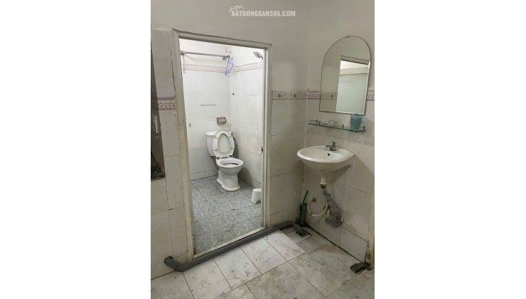 Cho thuê nhà Đặng Thuỳ Trâm, P.13, 4x20m, 1 trệt, 1 lửng, 13tr, TL